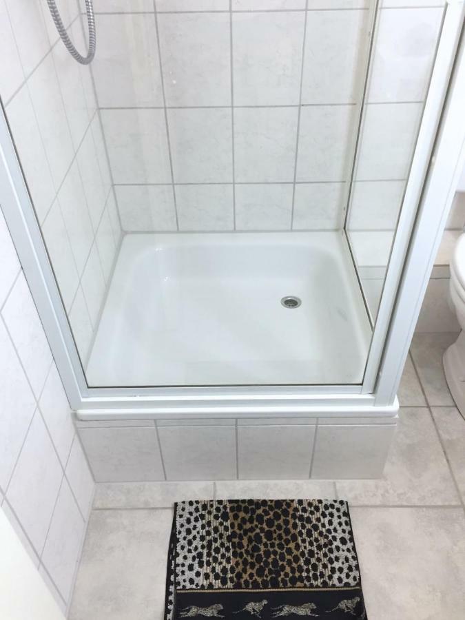 هامبورغ Grosses Helles Zimmer + Eigenes Bad المظهر الخارجي الصورة